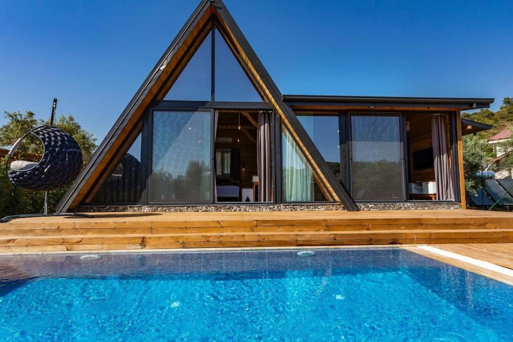 Villa Zeytin Havuzlu Jakuzili Fethiye Exterior photo